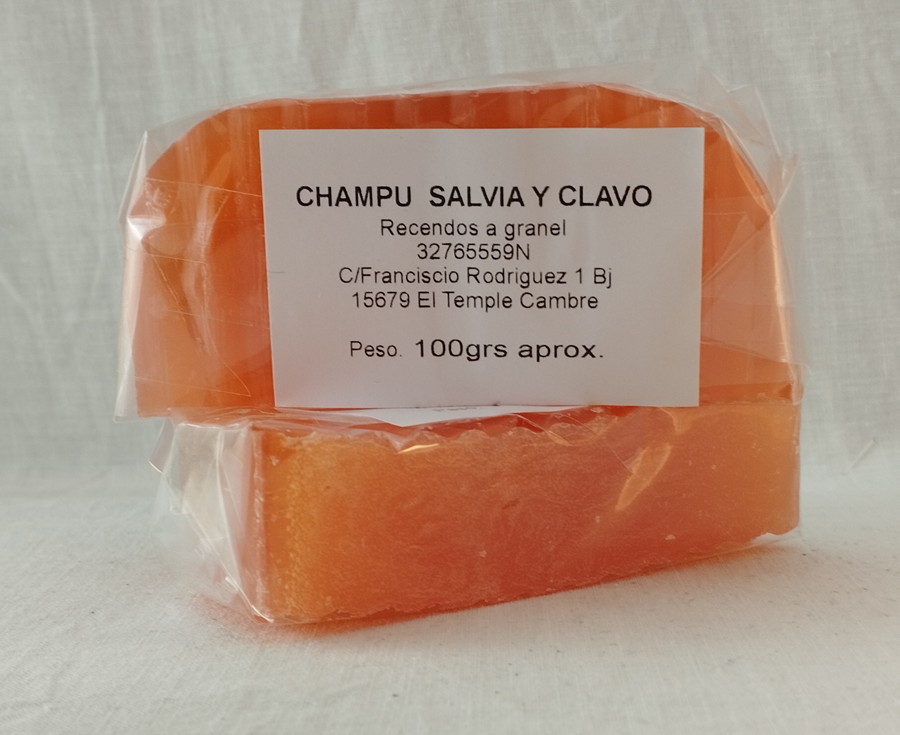 CHAMPU DE TOMILLO Y MENTA 100 grs. aprox.